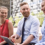 Merajut Kesunyian di Sore Hari